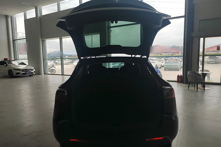 Tesla Model Y 2022 #19 Tesla Model Y 2022 immagine di auto #19
