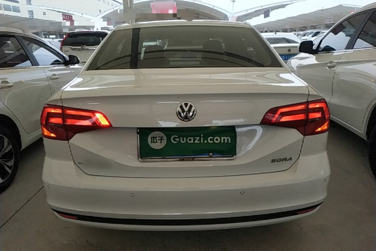 Volkswagen Bora 2020 car image #6