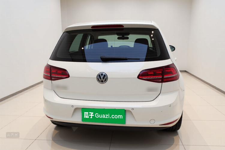 Volkswagen Golf 2017 car image #6