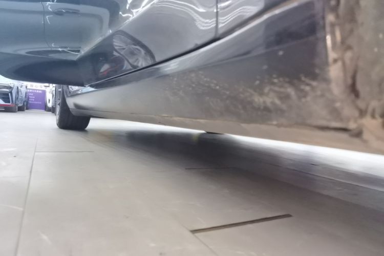 Tesla Model 3 2023 car image #26