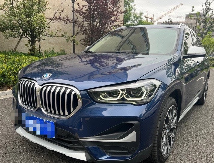 2023 2023 immagine di auto