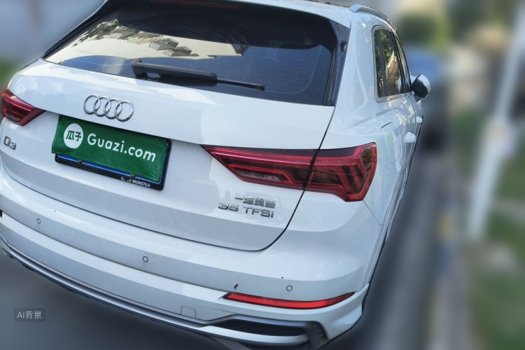 Audi Q3 2020 car image #7