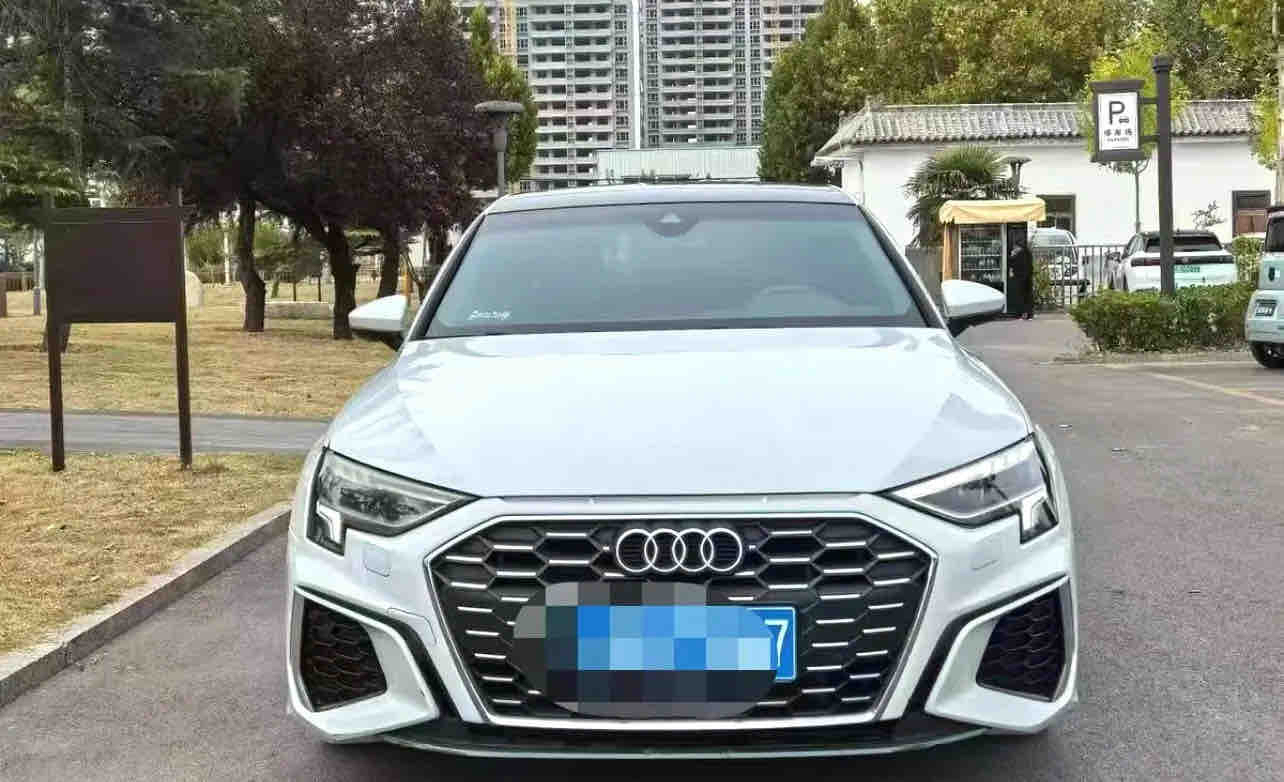 Audi A3 2023 изображение автомобиля #2