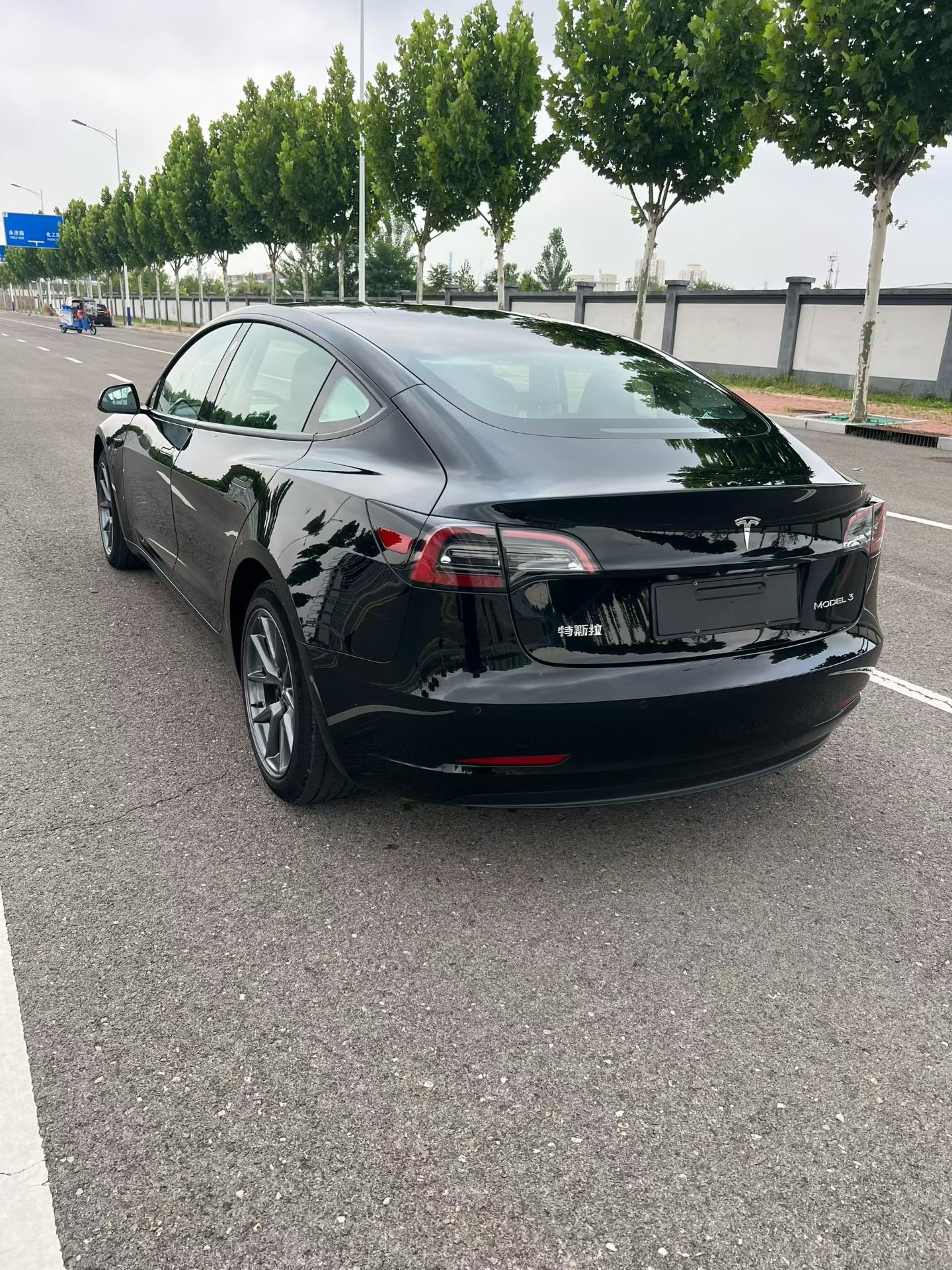 Tesla Model 3 2021 #5 Tesla Model 3 2021 صورة سيارة #5