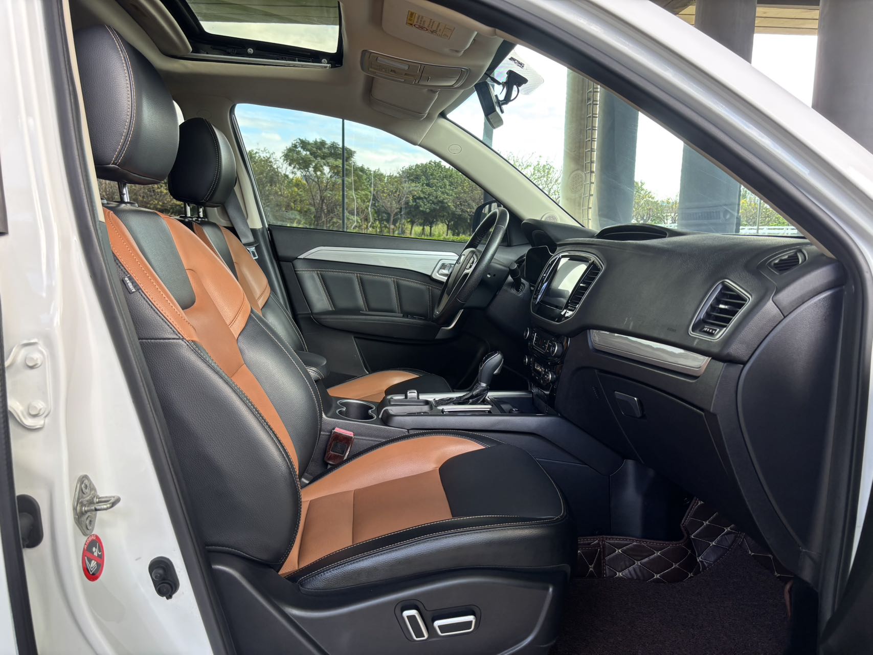 GEELY Vision X6 2016 car image #6
