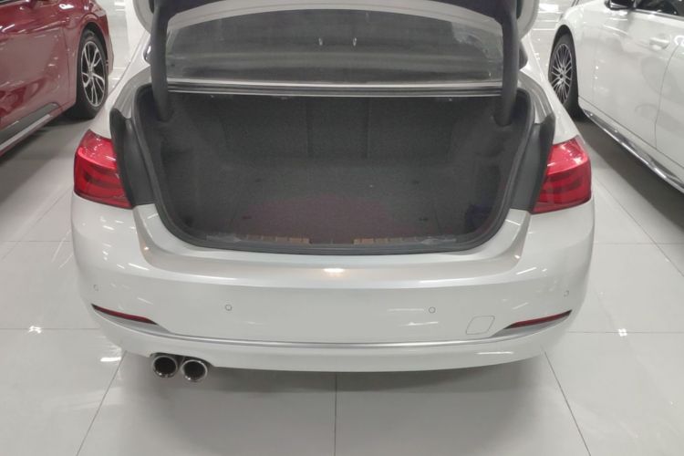 BMW 3 Series 2018 #19 BMW 3 Series 2018 imagen de coche #19