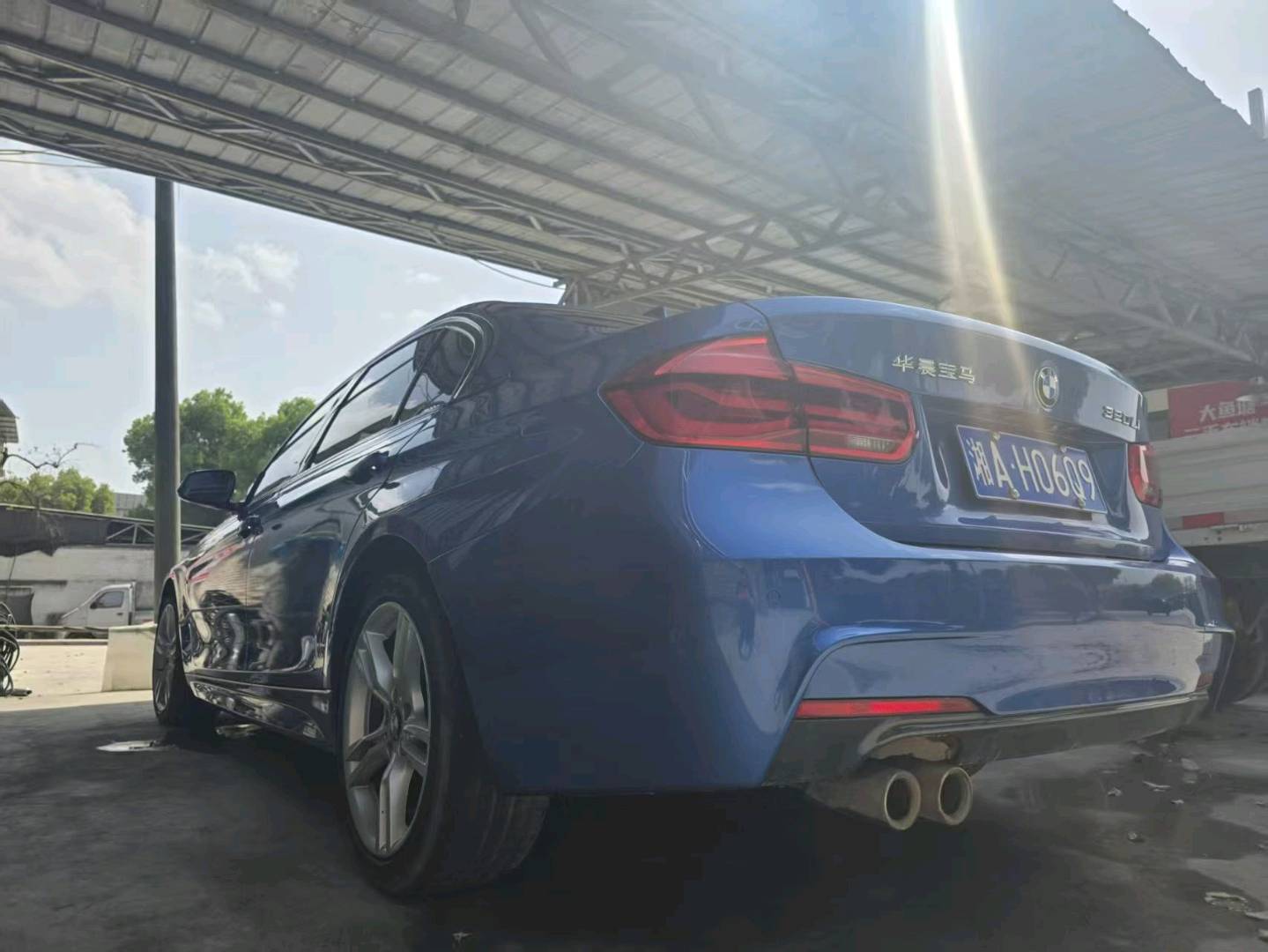 BMW 3 Series 2018 #8 BMW 3 Series 2018 car image #8