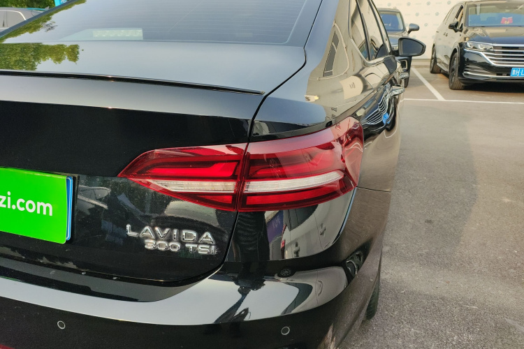 Volkswagen Lavida 2024 imagen de coche #8