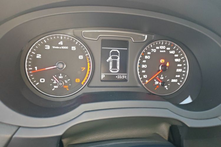 Audi Q3 2019 #16 Audi Q3 2019 car image #16