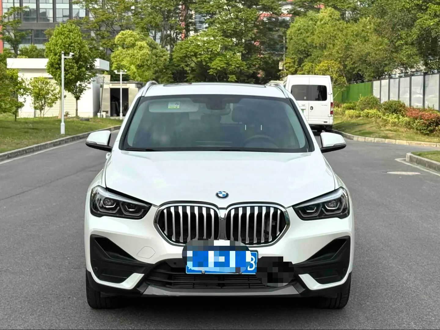2022 immagine di auto #4