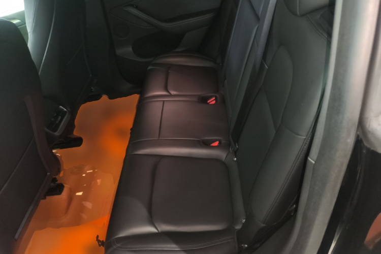 Tesla Model Y 2021 #17 Tesla Model Y 2021 car image #17