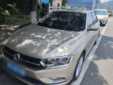 Volkswagen Bora 2017 car image 