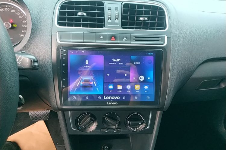 Volkswagen Polo 2016 #17 Volkswagen Polo 2016 car image #17