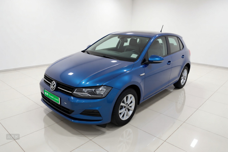 Volkswagen Polo 2019 car image #2