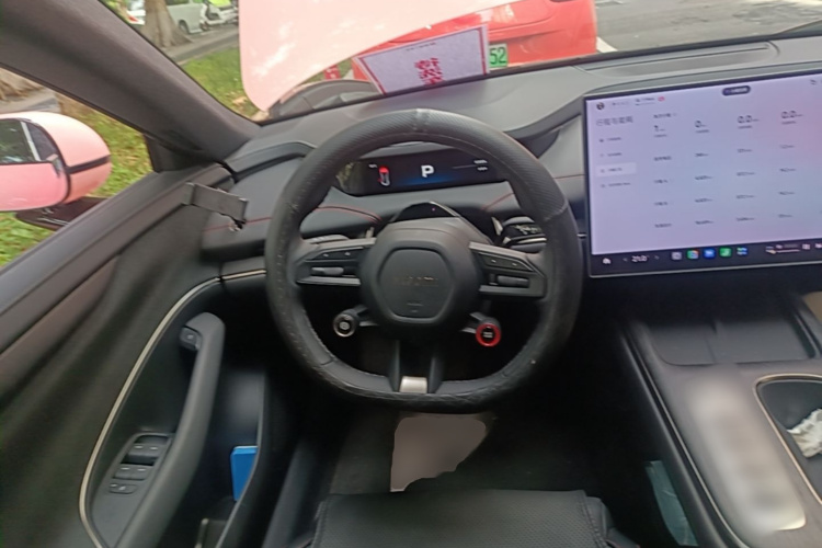 MI SU7 2025 immagine di auto #11