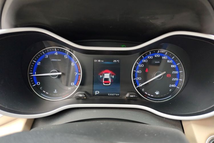 GEELY Emgrand 2019 car image #12