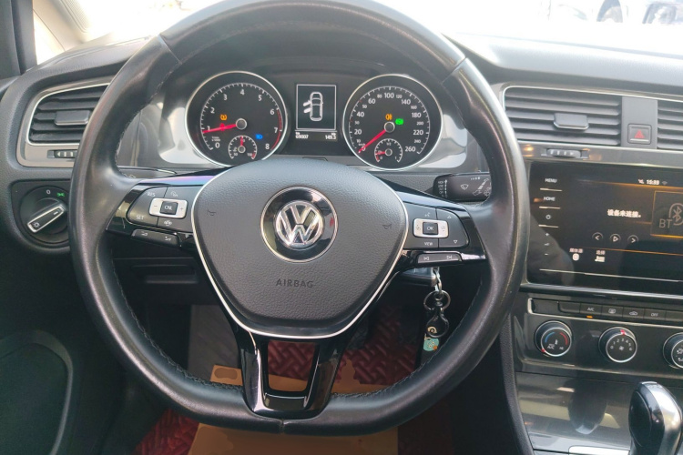 Volkswagen Golf 2020 صورة سيارة #11