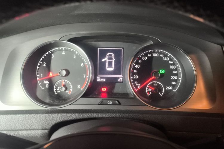 Volkswagen Golf 2015 car image #13