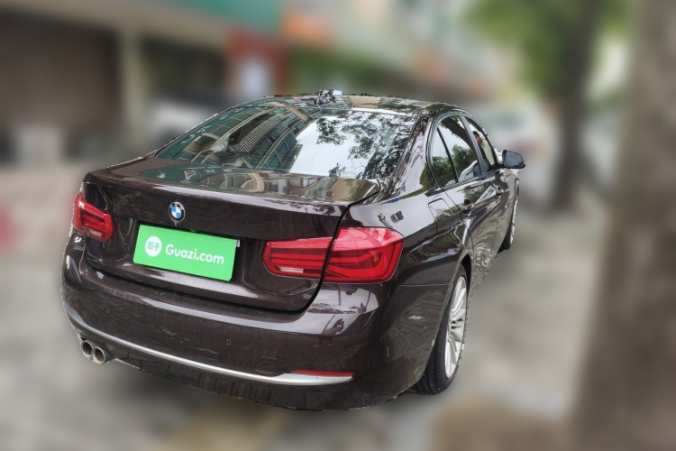 BMW 3 Series 2018 car image #5