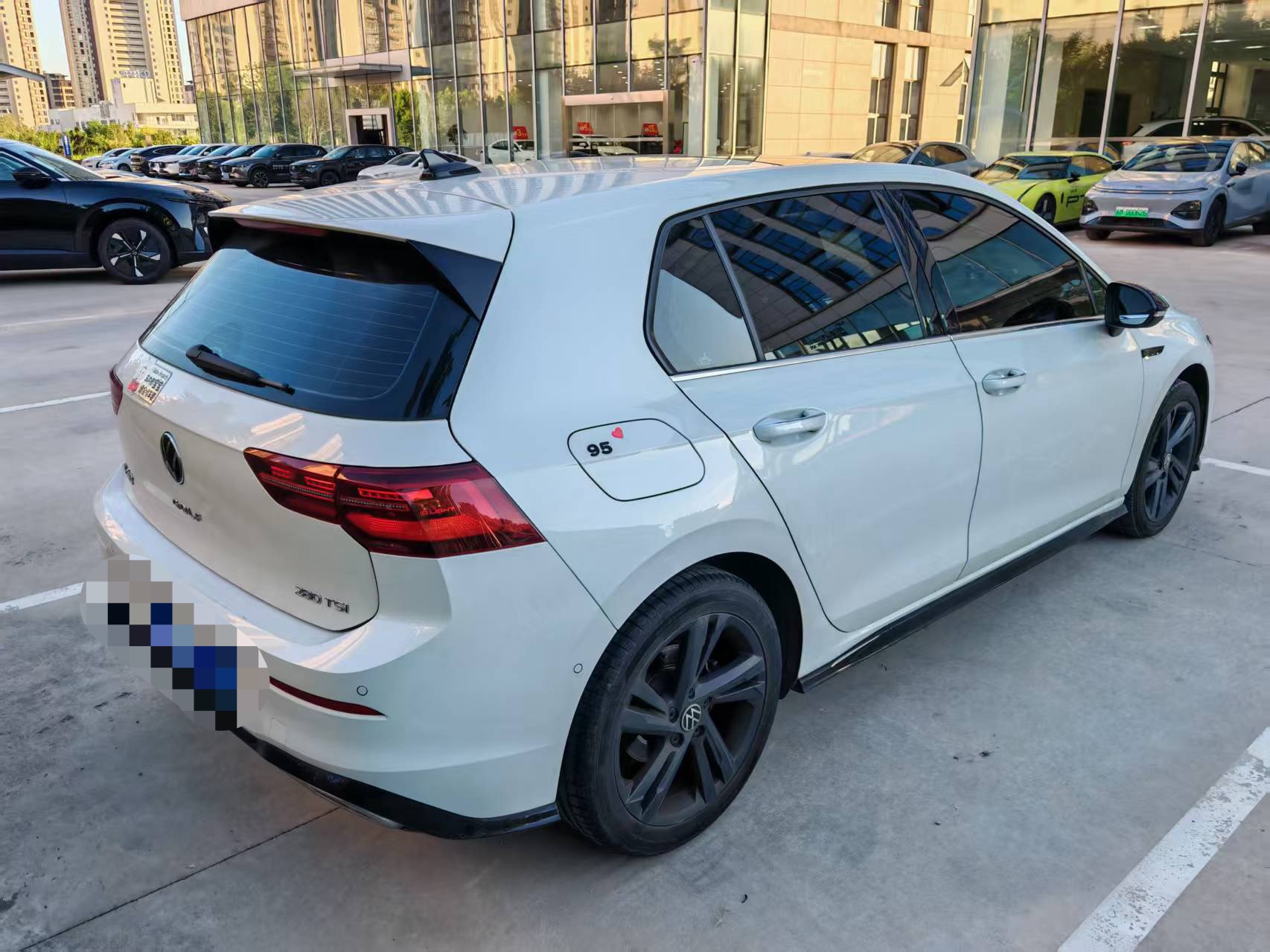 Volkswagen Golf 2022 car image #9