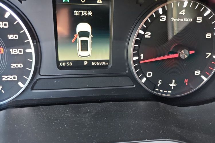 MG ZS 2021 immagine di auto #10