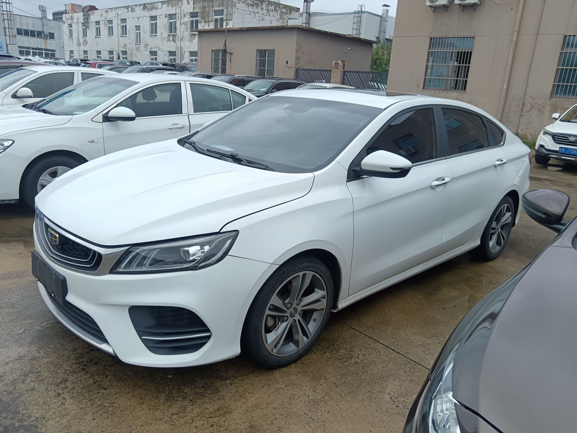 GEELY Binray 2019 car image 