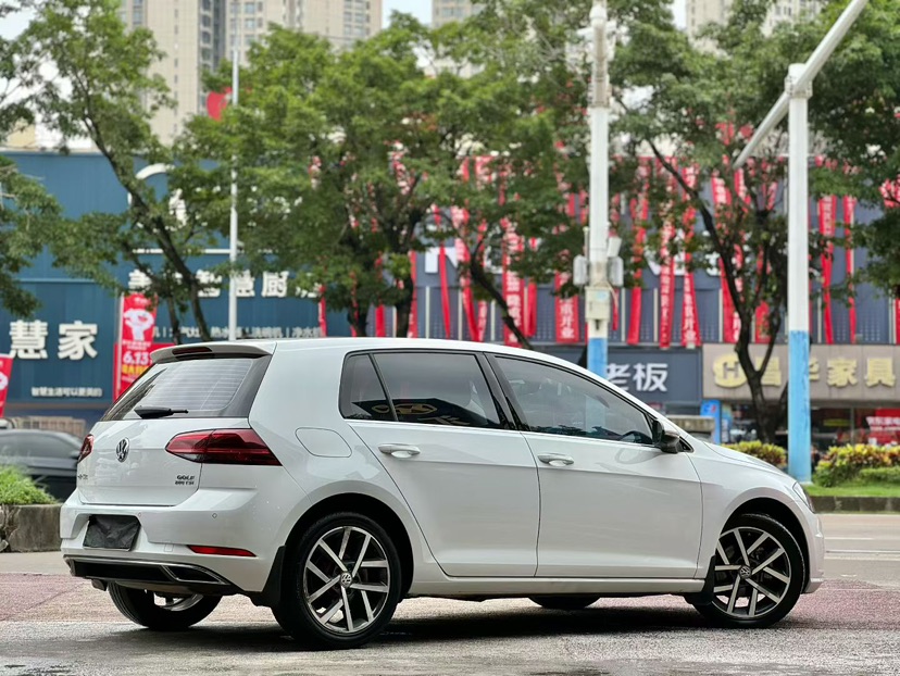 Volkswagen Golf 2019 #9 Volkswagen Golf 2019 car image #9