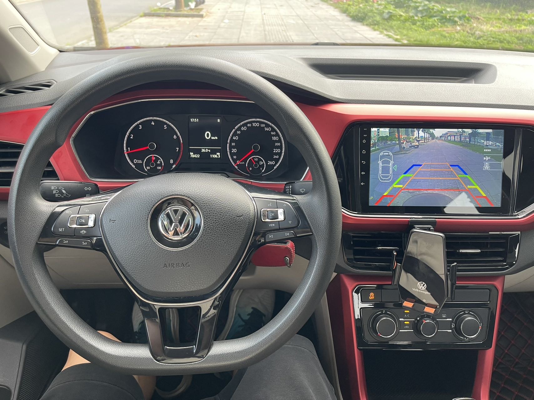 Volkswagen T-Cross 2019 #9 Volkswagen T-Cross 2019 car image #9