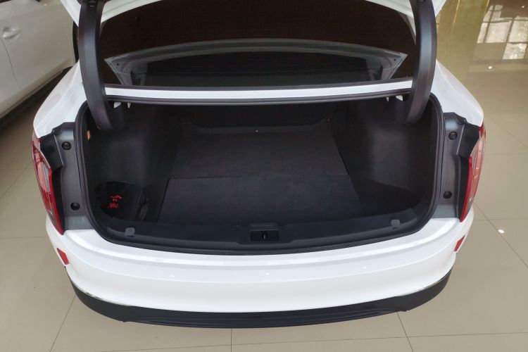 HongQi E-QM5 2023 car image #21