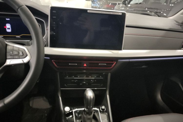Volkswagen Lavida 2025 car image #13