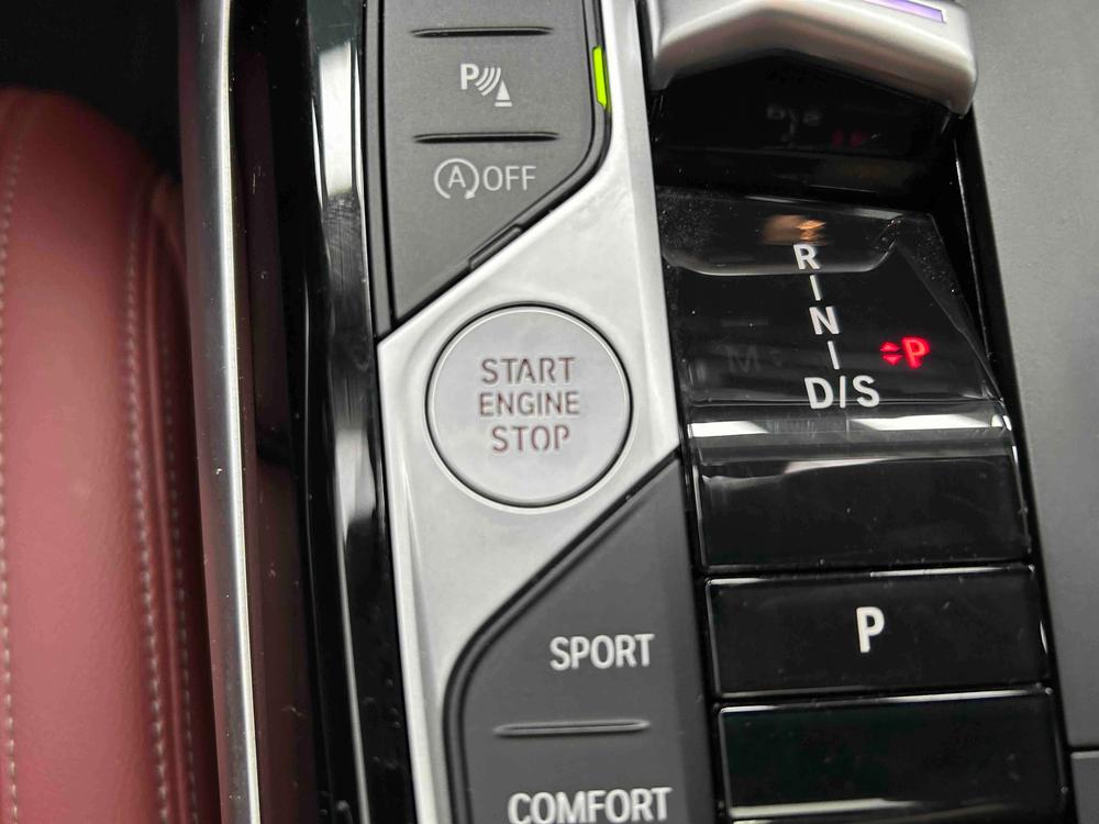 BMW 3 Series 2023 #9 BMW 3 Series 2023 car image #9
