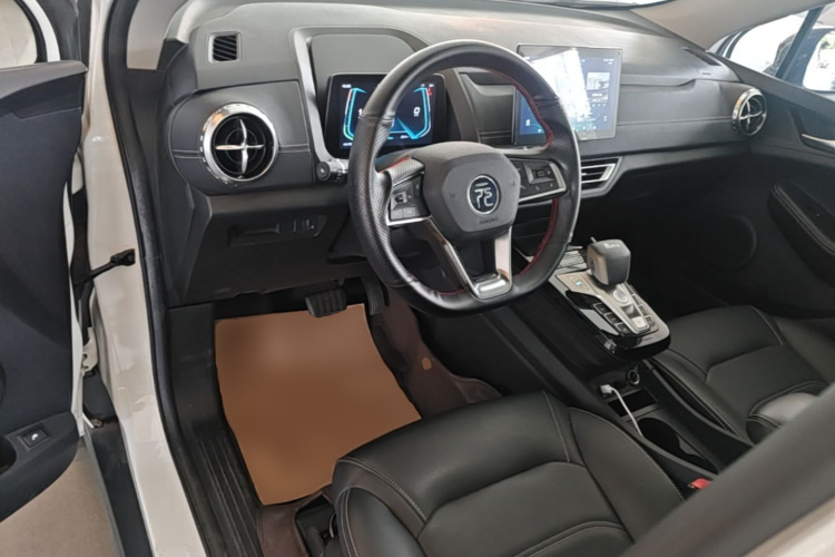 BYD Yuan New Energy 2020 #10 BYD Yuan New Energy 2020 car image #10