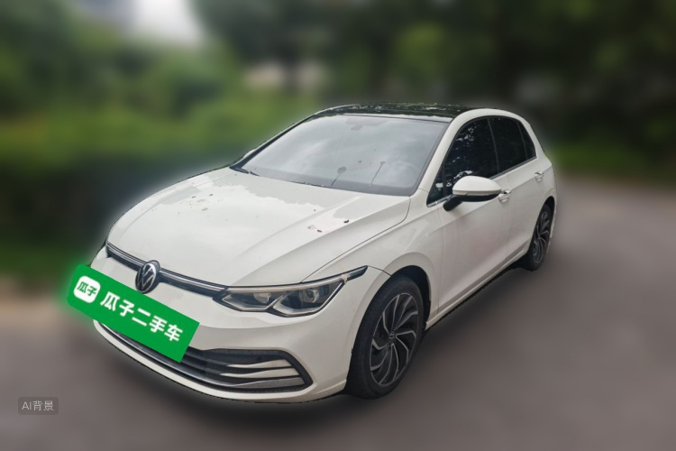 Volkswagen Golf 2022 car image #2