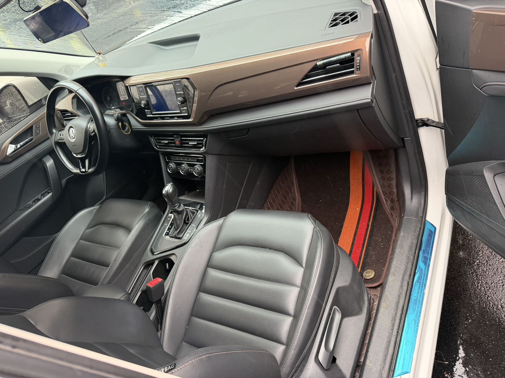 Volkswagen Tharu 2020 car image #11