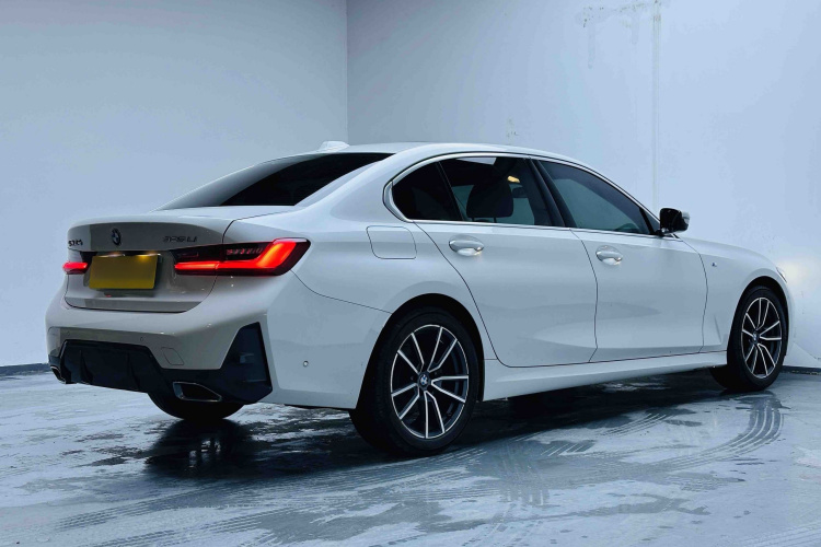 BMW 3 Series 2023 car image #7
