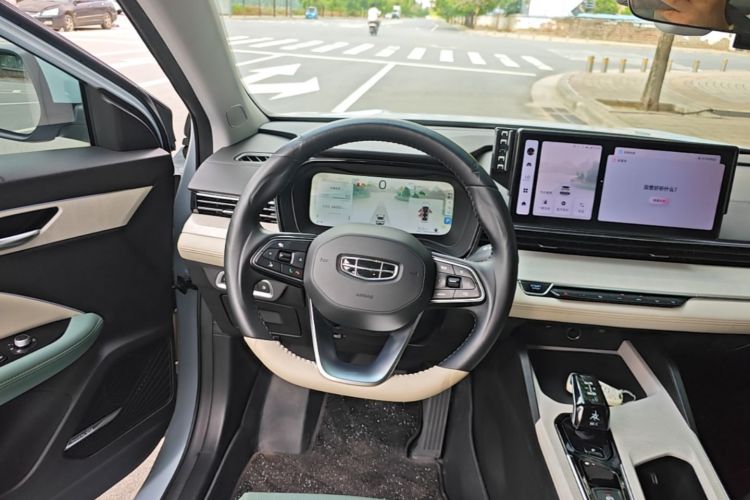 GEELY Emgrand L HiP 2022 car image #11