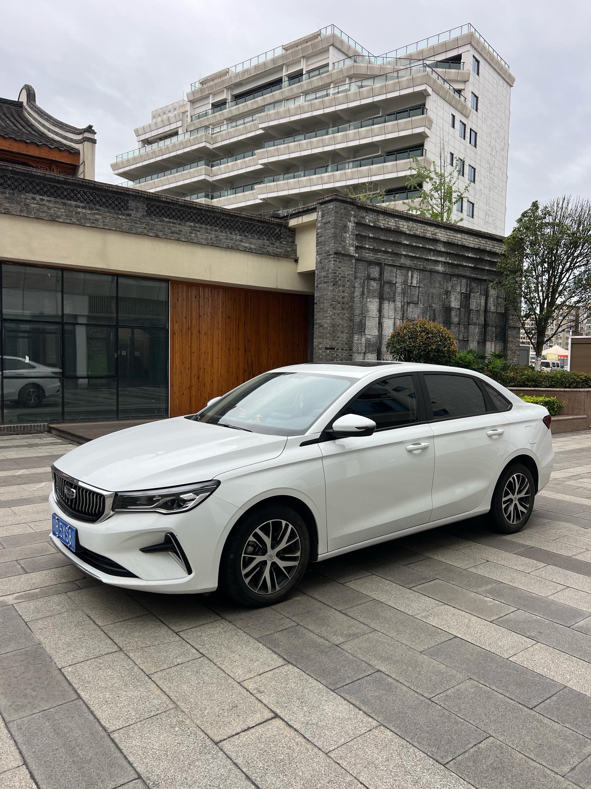 GEELY Emgrand 2023 car image 