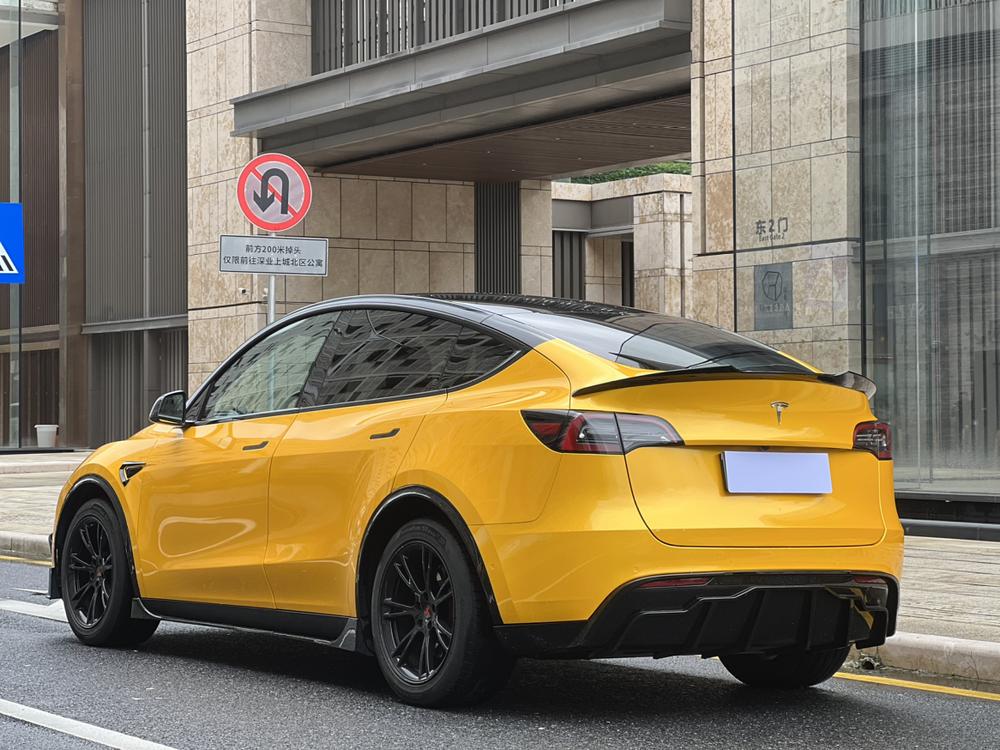 Tesla Model Y 2021 #4 Tesla Model Y 2021 car image #4