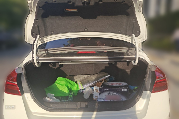 GEELY Emgrand 2018 image de voiture #21