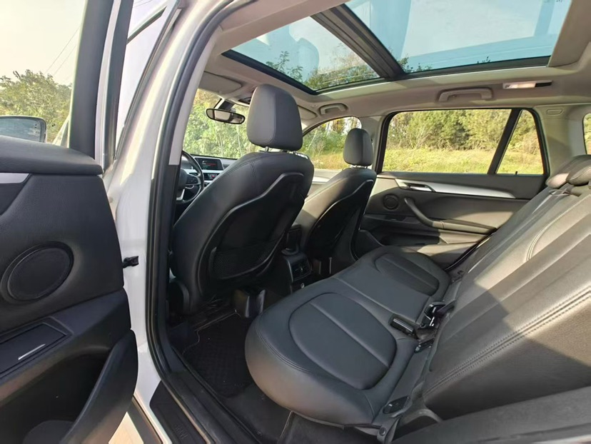 BMW X1 2018 #8 BMW X1 2018 car image #8
