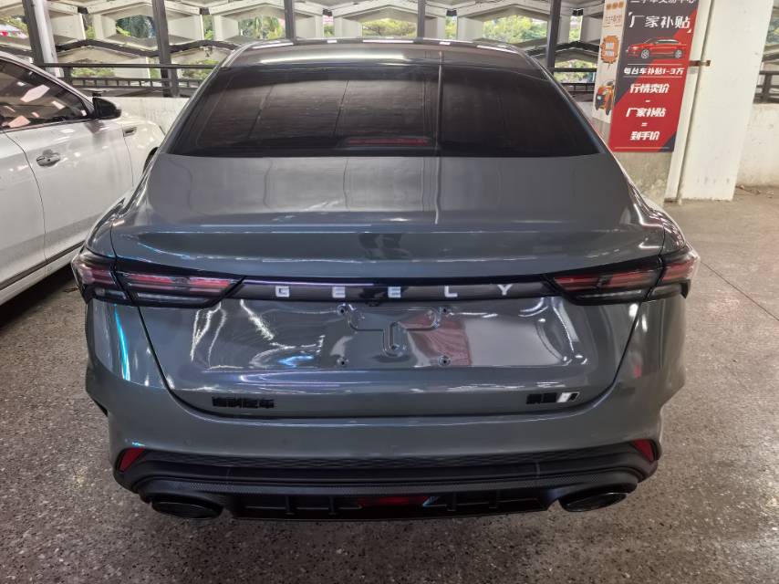 2022 car image #8
