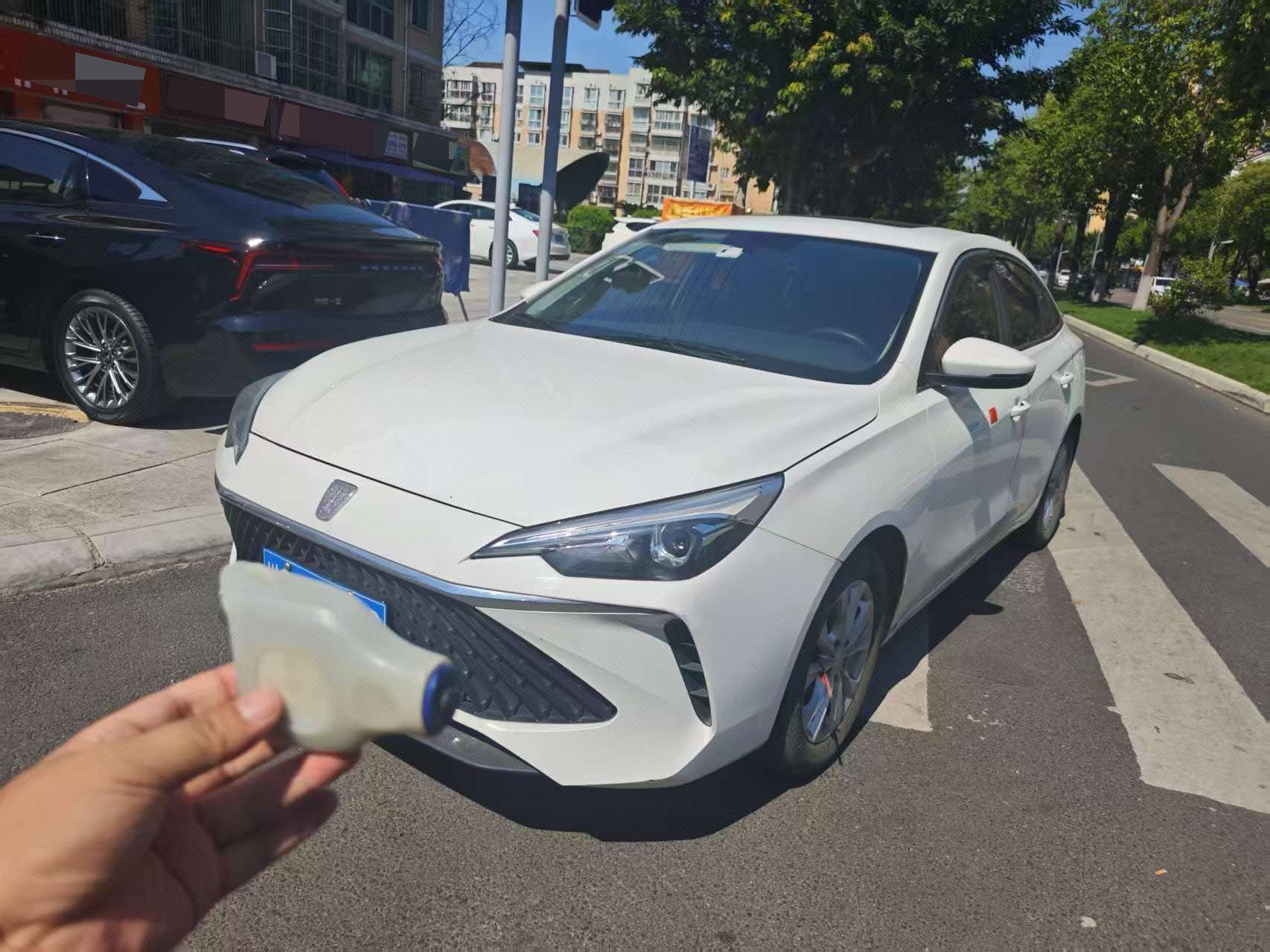 Roewe i5 2023 car image 