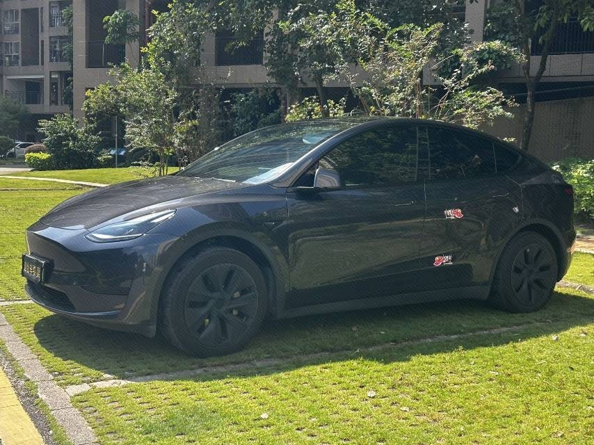 Tesla Model Y 2024 Tesla Model Y 2024 immagine di auto