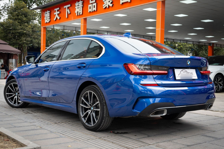 BMW 3 Series 2021 #4 BMW 3 Series 2021 صورة سيارة #4