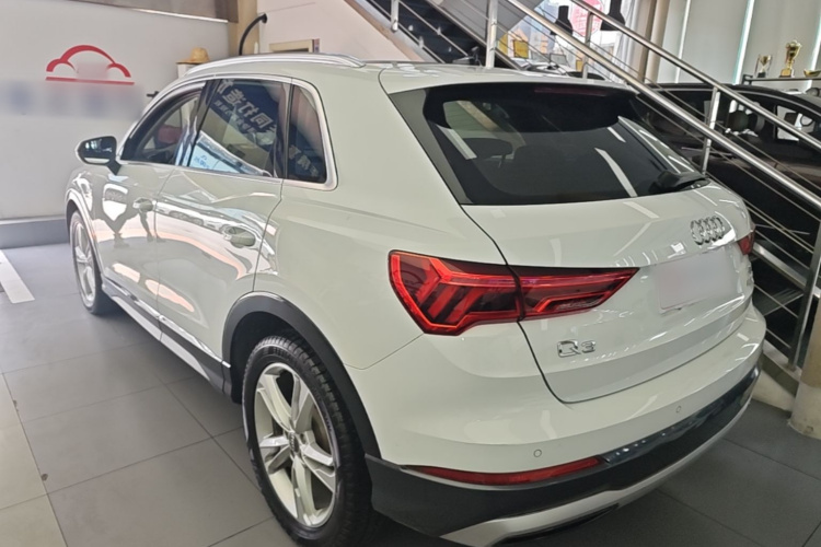 Audi Q3 2019 #5 Audi Q3 2019 car image #5