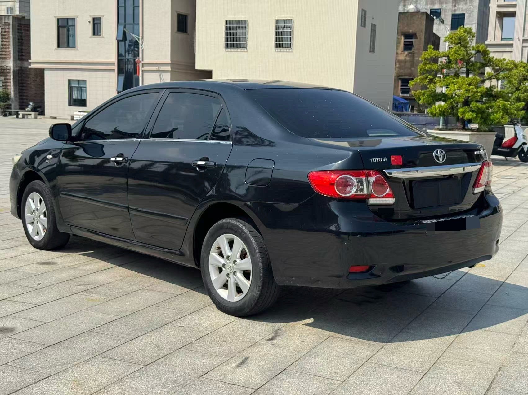 Toyota Corolla 2010 immagine di auto #8