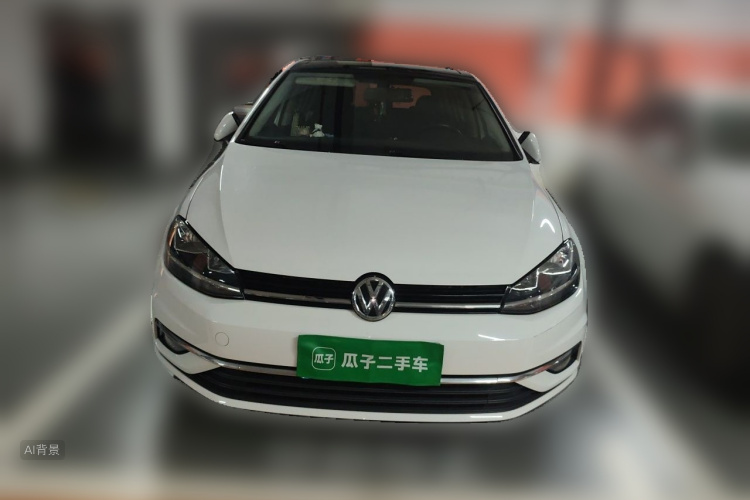 Volkswagen Golf 2019 car image #3