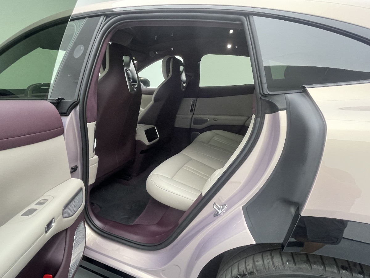 MI SU7 2025 car image #6