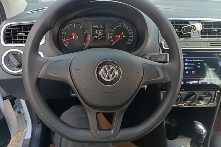 Volkswagen Polo 2018 #11 Volkswagen Polo 2018 car image #11