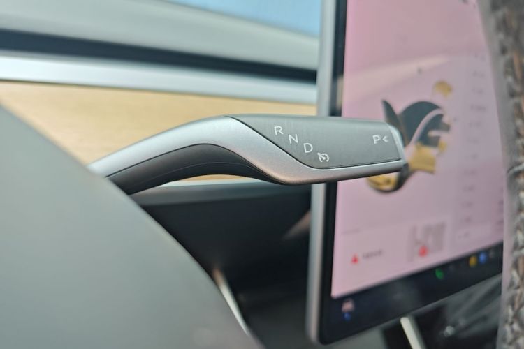 Tesla Model 3 2020 #14 Tesla Model 3 2020 car image #14